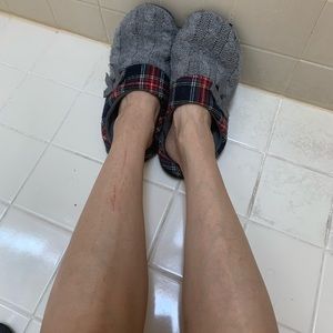 Medium worn slippers size 7